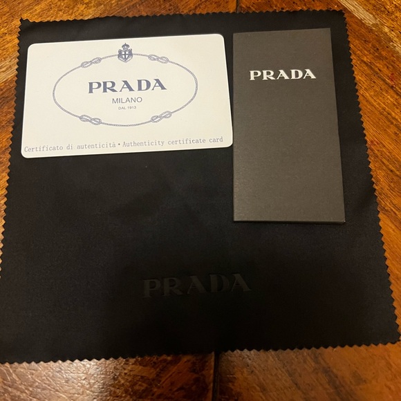 Unisex Sunglasses - Picture 7 of 8